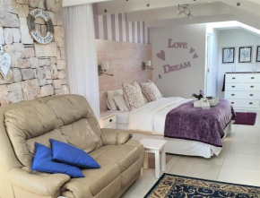 LekkeBly Boutique Loft